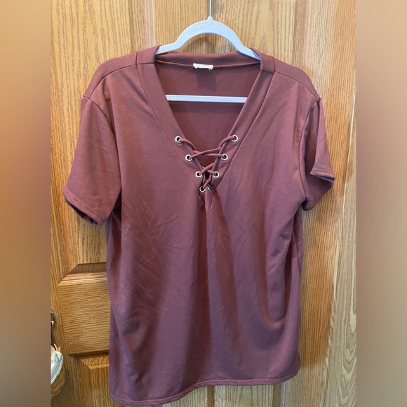 BiBi cute top with tie front - Picture 1 of 6